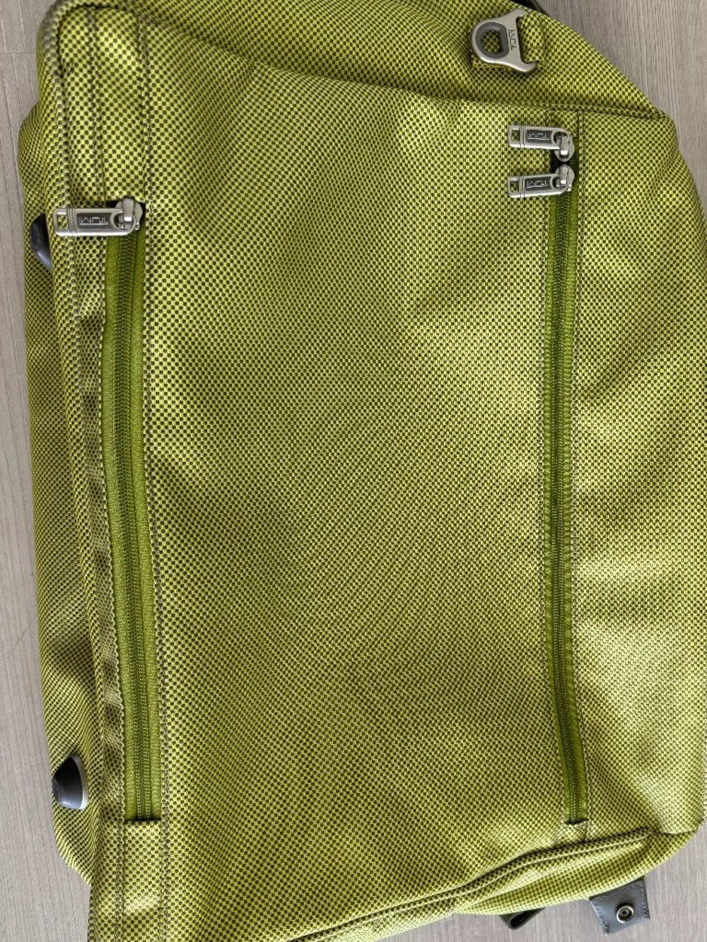 Tumi Ballistic Nylon Tote Bag with Shoulder Strap Kiwi Green